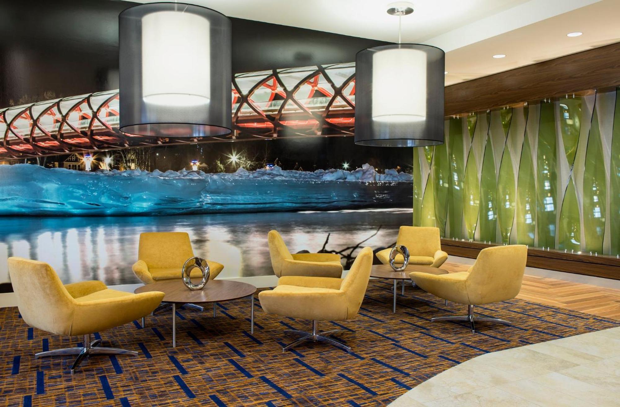 Courtyard By Marriott Calgary South Hotel Exterior foto